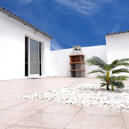 Magnólia - Casa com dois quartos junto ao mar - Renovada em 2022 Mosteiros (Azores) Exterior foto