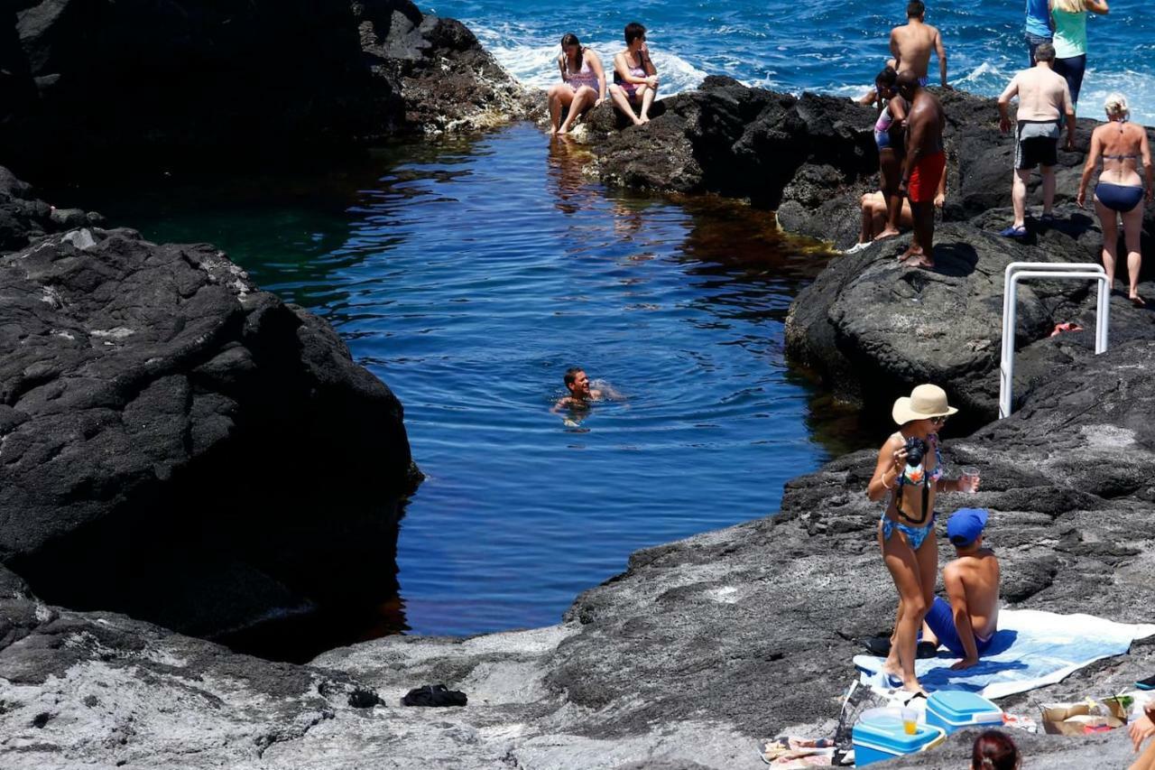 Magnólia - Casa com dois quartos junto ao mar - Renovada em 2022 Mosteiros (Azores) Exterior foto