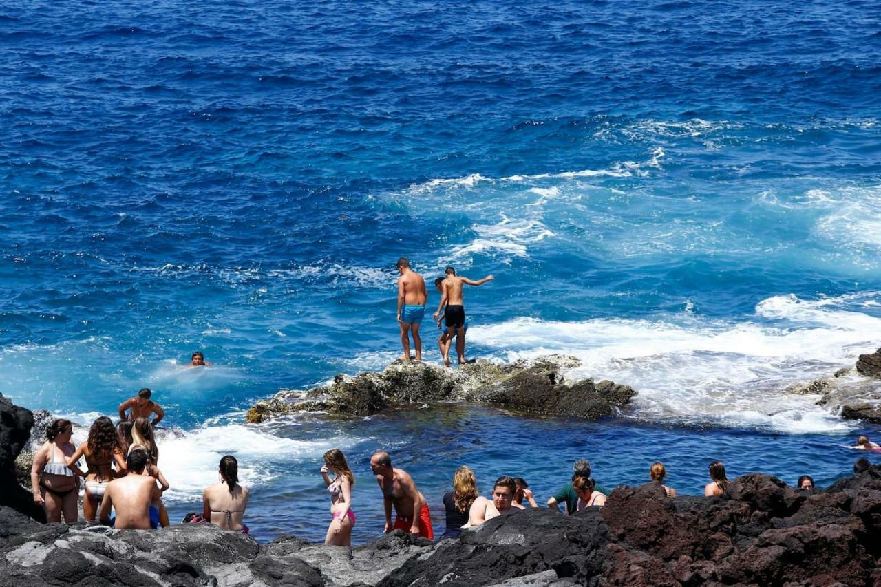 Magnólia - Casa com dois quartos junto ao mar - Renovada em 2022 Mosteiros (Azores) Exterior foto